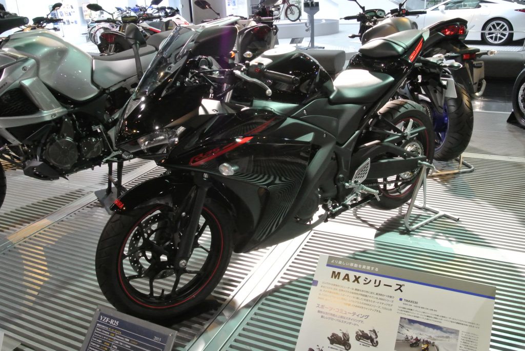 Yamaha YZF-R25; Precio, características y ficha técnica