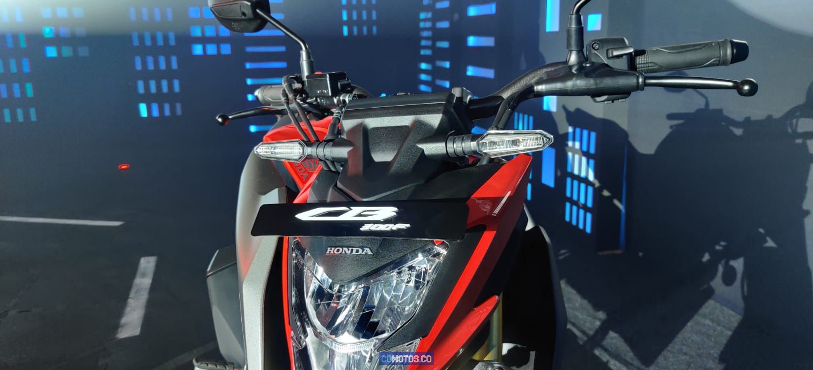 Nueva Honda CB300F Especificaciones Ficha Tecnica
