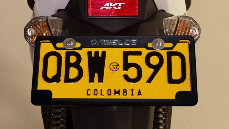 Pasos para obtener, duplicar o cancelar la placa de una moto en 2023